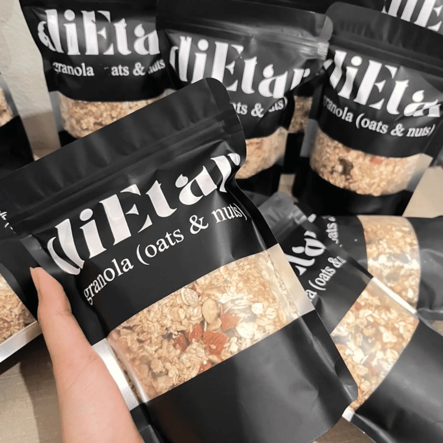 Granola - Premium Oats & Nuts Blend